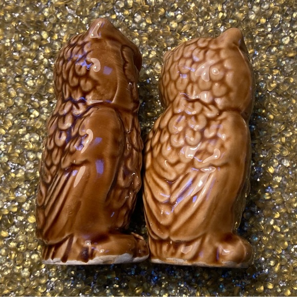 Vintage Owl Salt & Pepper Shakers - Picture 4 of 12
